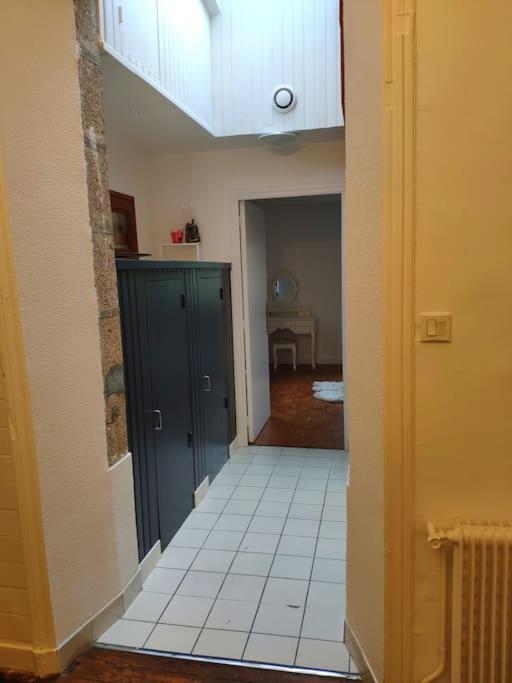 Entier 50 M² Proche Centre *